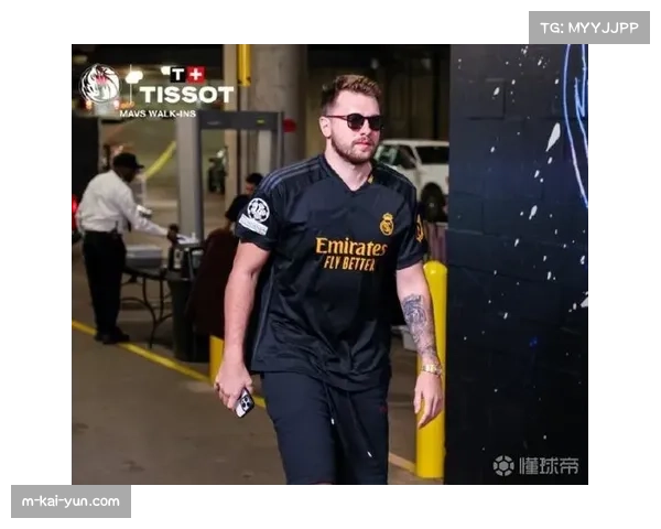 独行侠核心东契奇此役再现高效表现，35+9+5数据引领球队冲击胜利